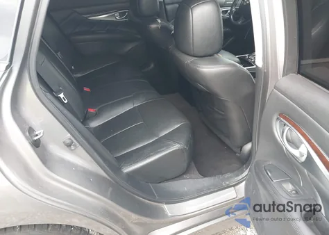 2012 Infiniti M37 z USA, uszkodzony, nr VIN JN1BY1AP9CM332473